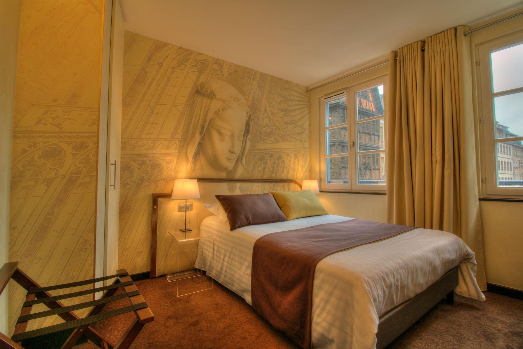 Hotel Cathedrale Strasbourg Bagian luar foto