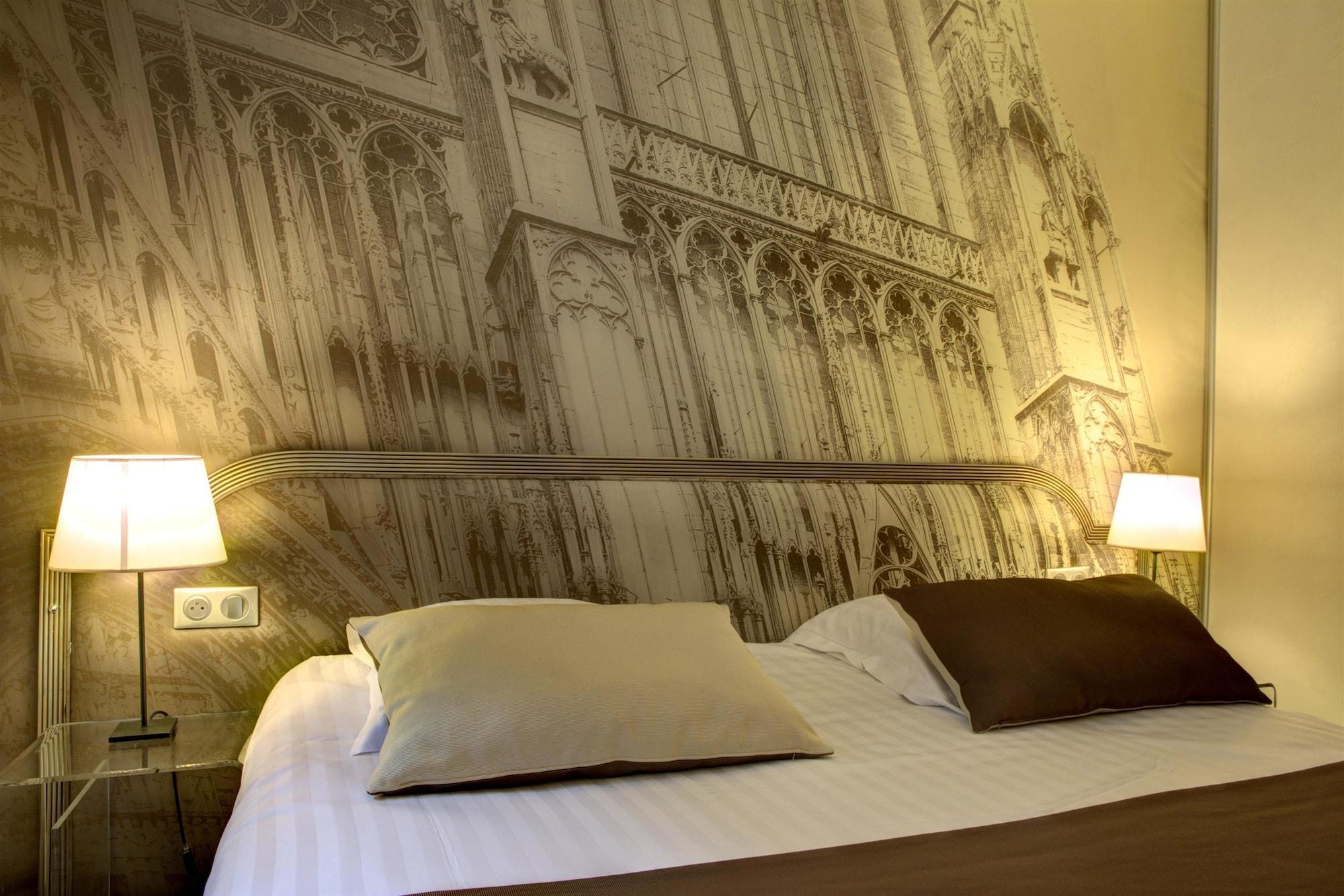 Hotel Cathedrale Strasbourg Bagian luar foto